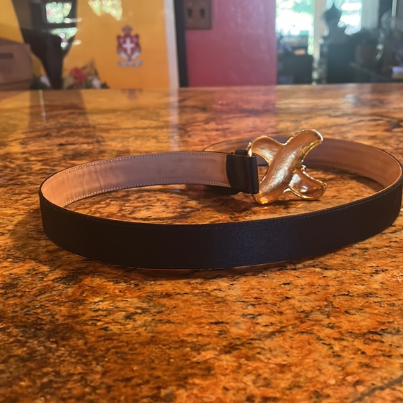 One Black Satin Finish Rhinestone Buckle Carlisle Belt Size Lg approx. 39 inches - Picture 4 of 4